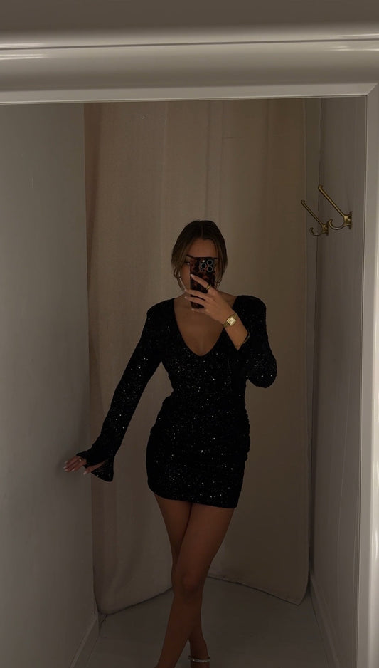 The dress - negro